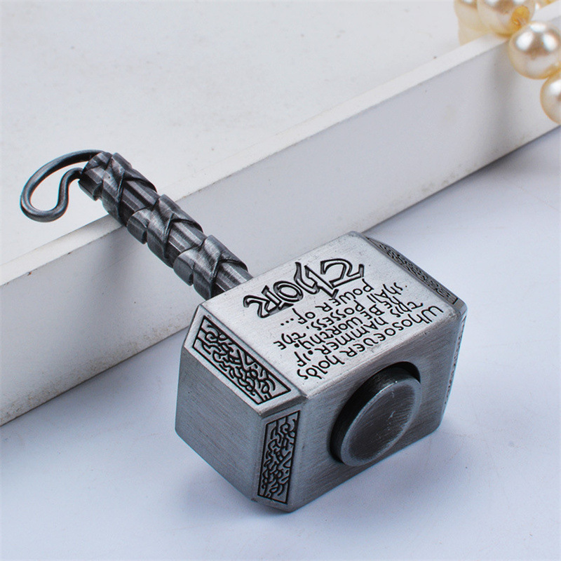 Hero's Hammer EDC Fidget Spinn - مراجعة Office Tech And Gadgets وسعره