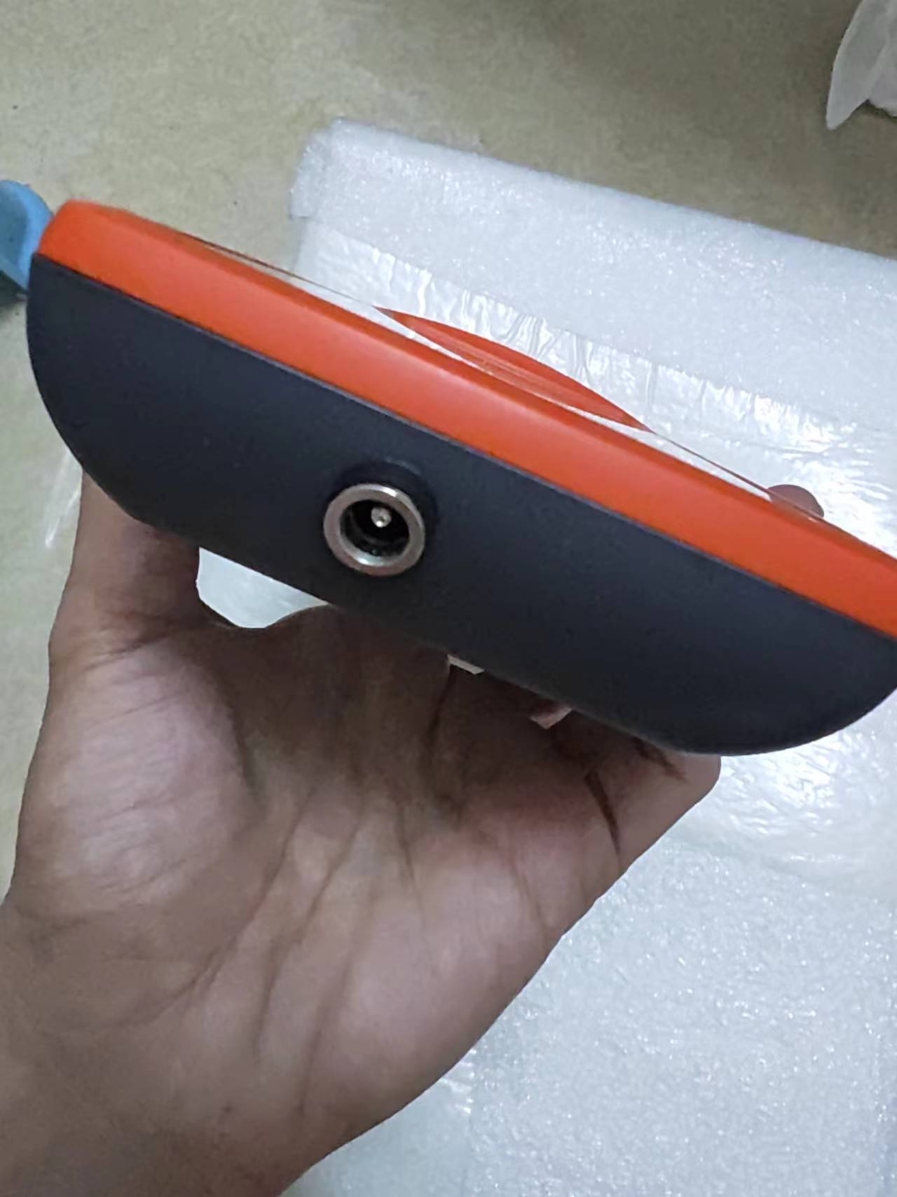 USED V1 Android 5.1 WCDMA 3G P - مراجعة Pos Terminal Android وسعره